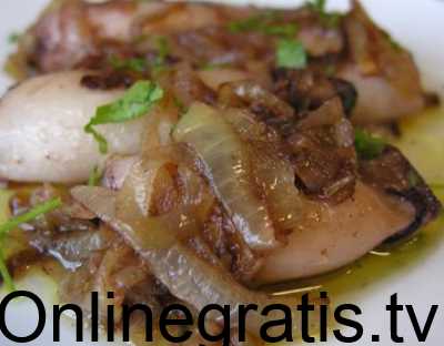 Chipirones encebollados